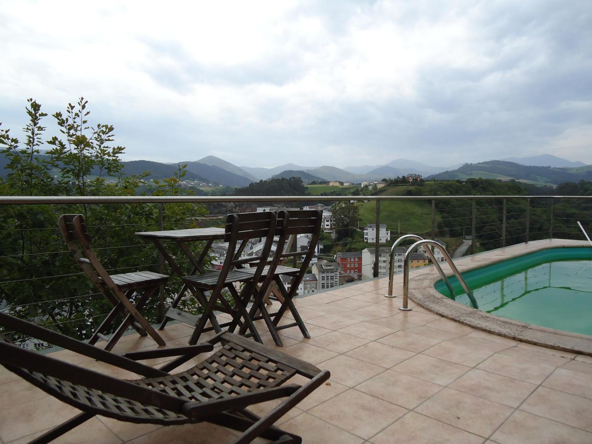 Casona El Gurugu Hotel ลัวร์กา ภายนอก รูปภาพ